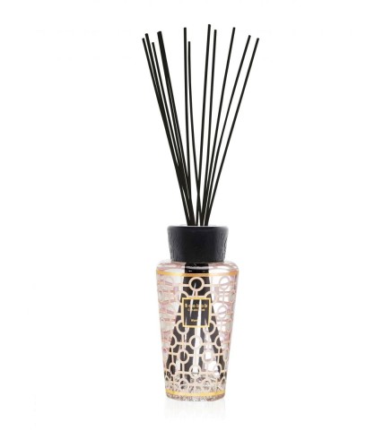 women-diffuser.jpg